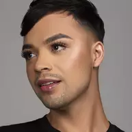 Base Can´t Stop Won´t Stop Foundation