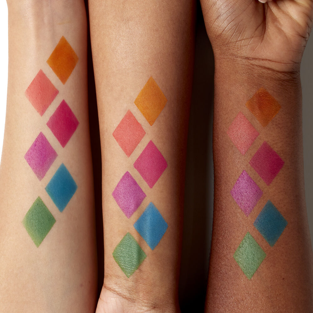 Paleta de Sombras Editada Ultimate Edit Petit Shadow Palette