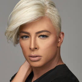 Base Can´t Stop Won´t Stop Foundation