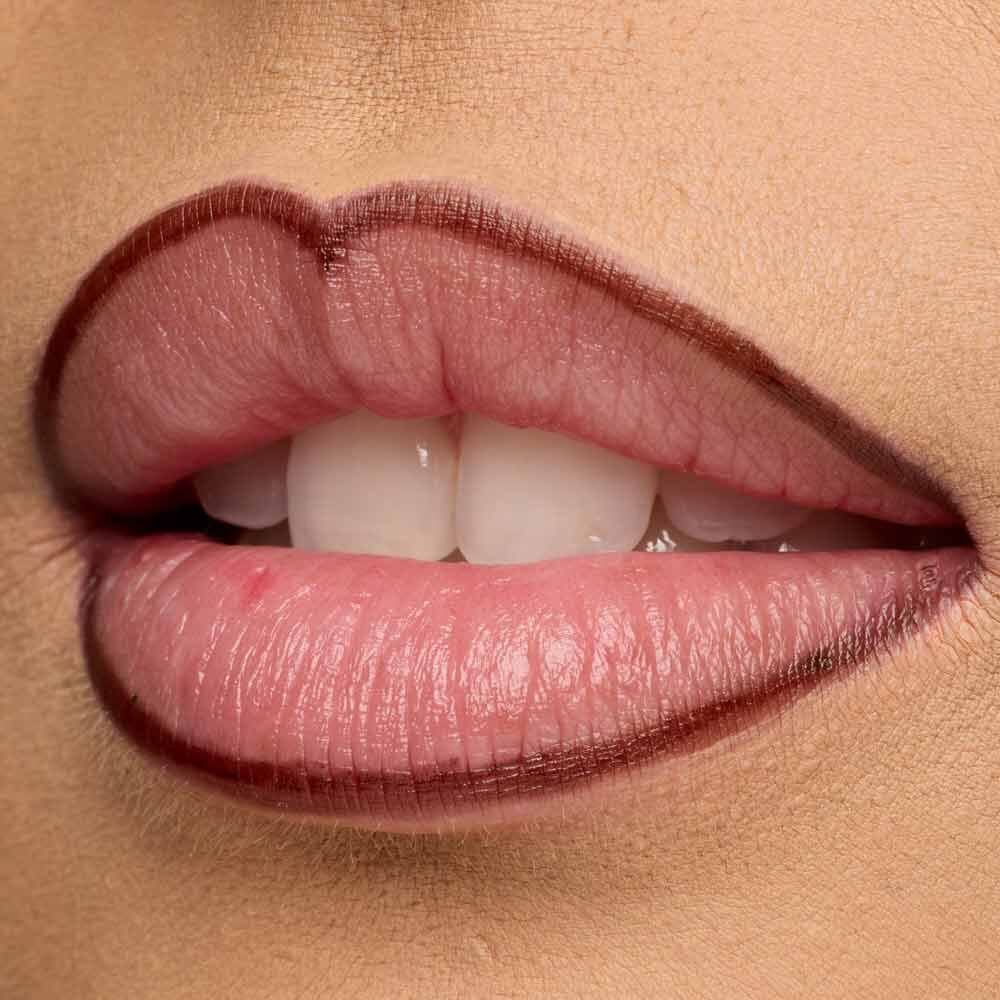 Lip Lingerie Delineador de Labios Efecto Tinta NYX PMU