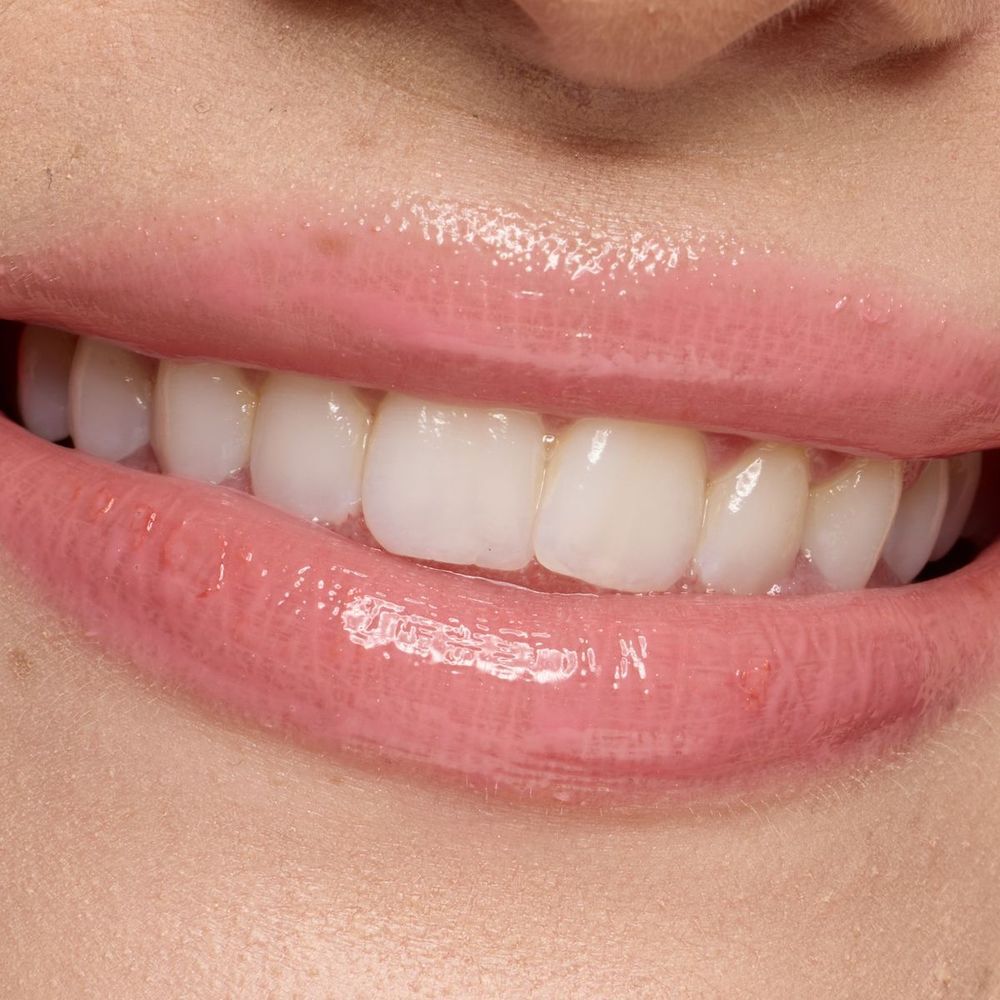 Jelly Job NYX PMU Gloss con brillo y volumen natural