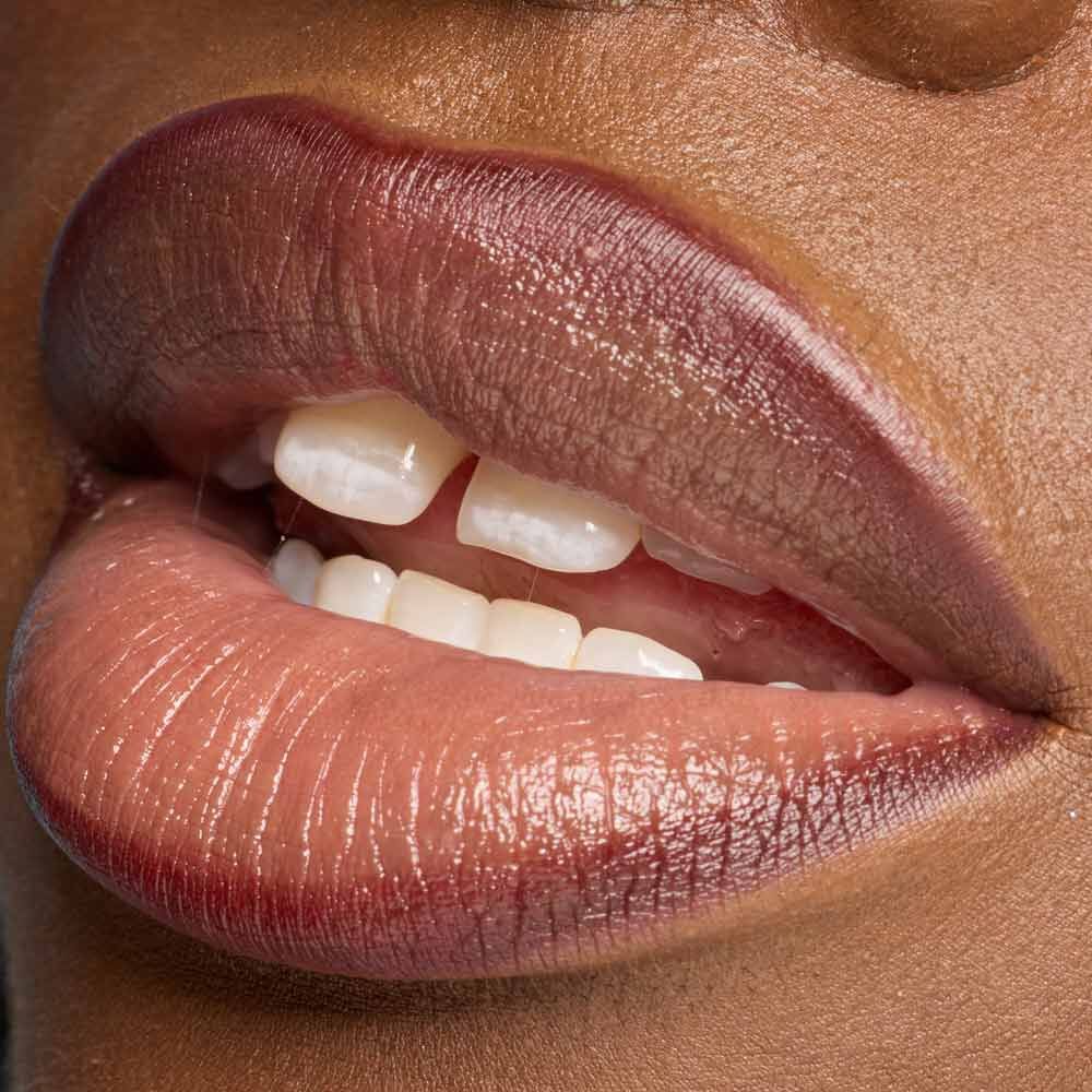 Lip Lingerie Delineador de Labios Efecto Tinta NYX PMU